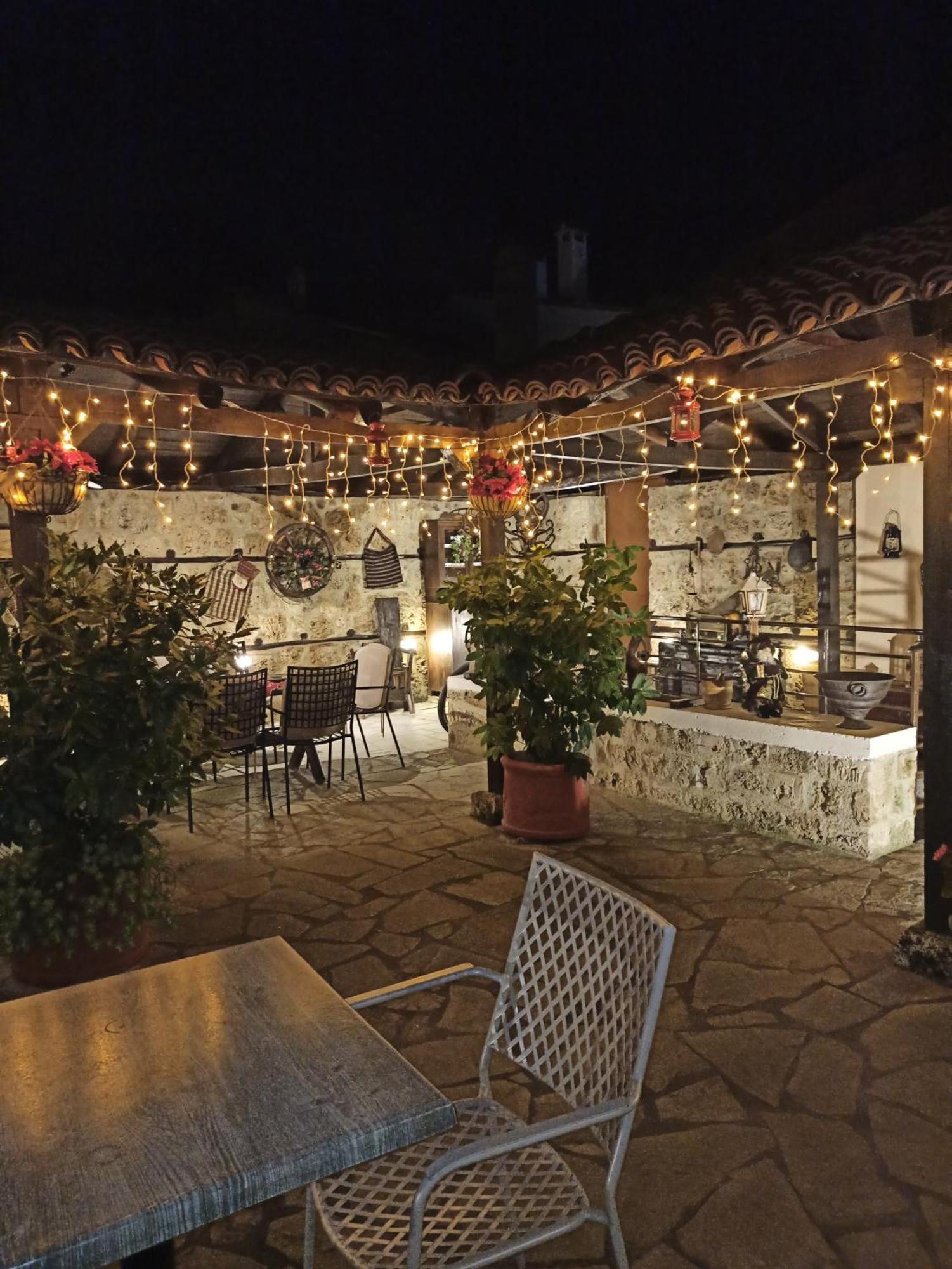 Hagiati Guesthouse إذيسا المظهر الخارجي الصورة